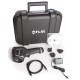 Caméra thermique FLIR E8, vue complète avec valise de transport, caméra infrarouge et accessoires.